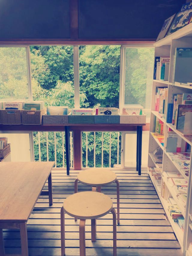 大阪・日向書店（ひゅうがしょてん）の魅力と行き方ガイド​