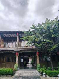 走進泊心雲舍，這個納西庭院的小院子也太絕美了