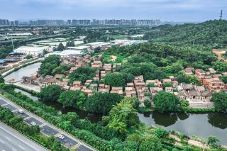 Reverse Holiday Travel: Hidden in the Guangzhou-Foshan Metropolitan Area, Libian Village’s Blue Bricks and Black Tiles Hold the Slow Life of Lingnan