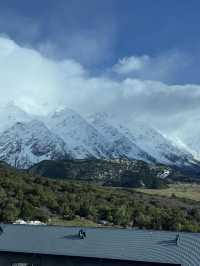 庫克山提前一年才能預約的百年雪山酒店