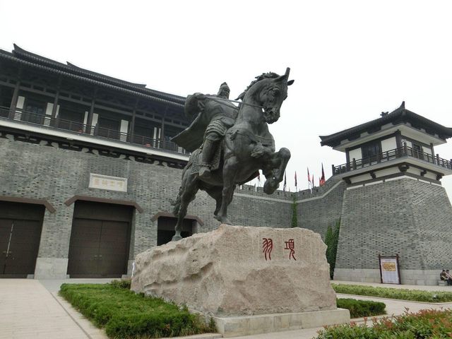 項王故里(The Ancestral Home of Xiang Wang),別稱為梧桐巷,位於江蘇 項王故里(The Ancestral Home of Xiang Wang),別稱為梧桐巷,位於江蘇