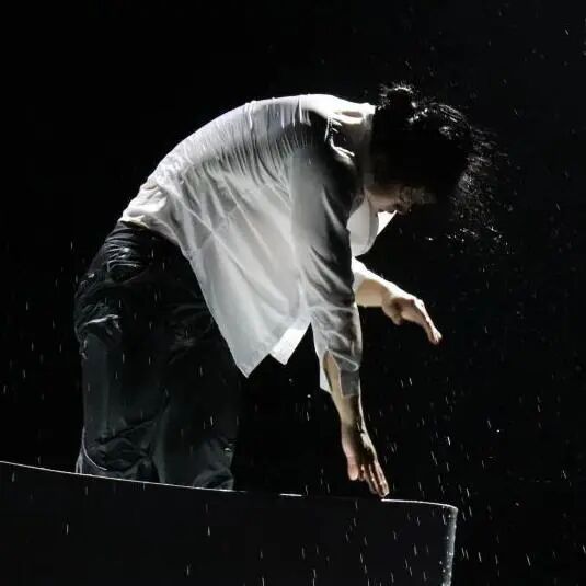 現代舞秀《無名之輩》,販賣愛的男荷爾蒙盛宴 現代舞秀《無名之輩》,販賣愛的男荷爾蒙盛宴