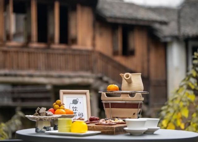 鹽官潮樂之城 · 瓷韻入夢,潮聲為伴 鹽官潮樂之城 · 瓷韻入夢,潮聲為伴