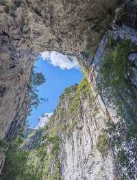 地心跳躍·探秘天坑