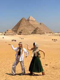 在埃及摸到了課本上的金字塔