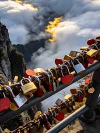 冬日峨眉山仙遊指南看日出雲海遇上金佛聖光