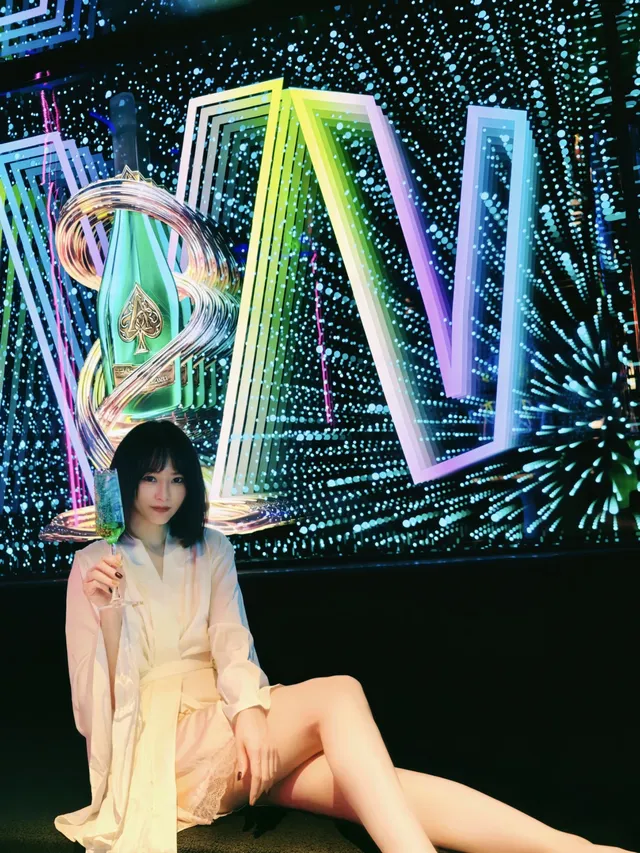 北京湯泉在藝術館裡實現榴槤車厘子自由