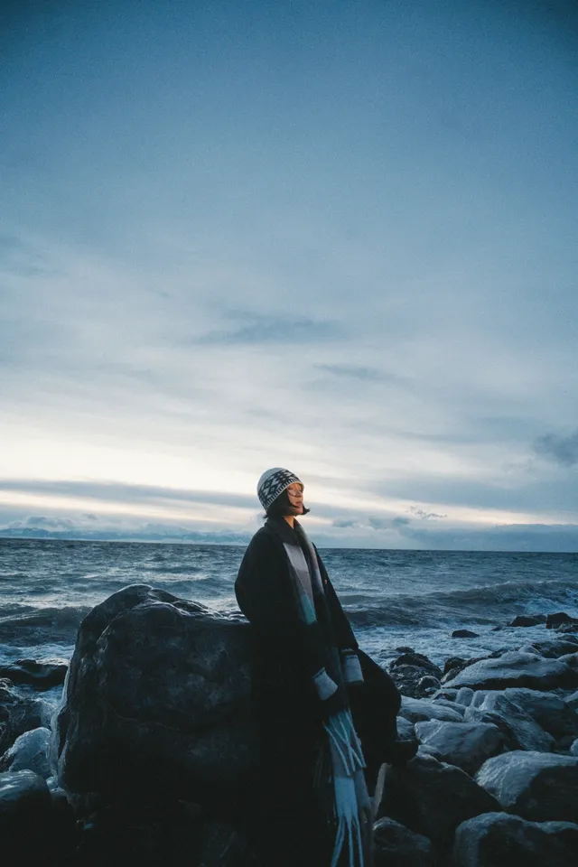 沉溺在賽里木湖的藍調時刻 沉溺在賽里木湖的藍調時刻