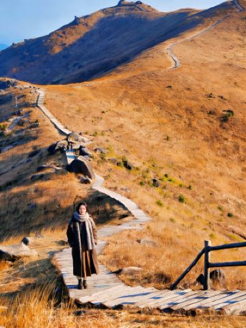 Yuanyang Grassland Winter Guide: A Mountain Meadow More Stunning Than Summer, Free Admission for Family Snow Fun
