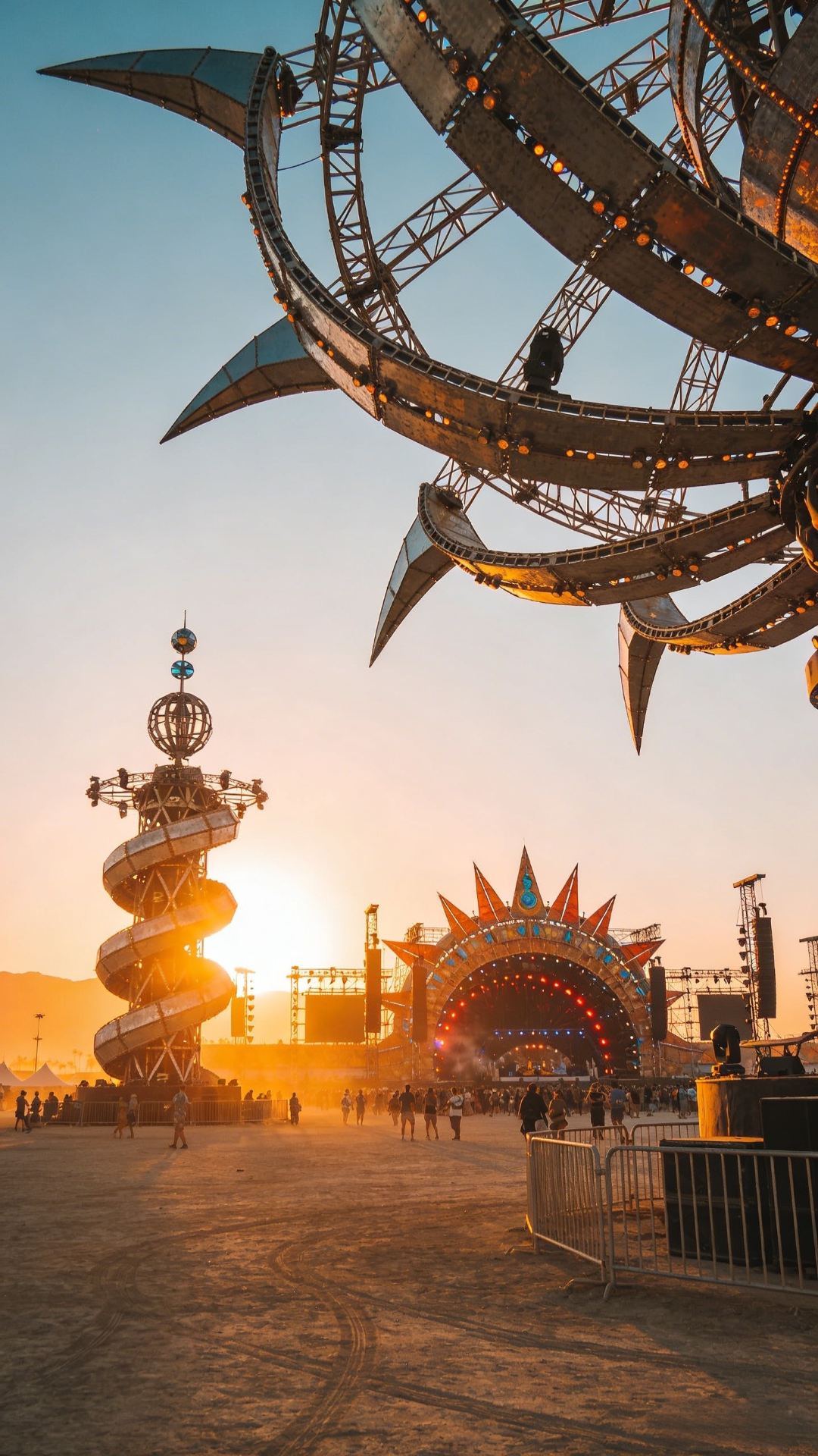 Lễ hội âm nhạc Coachella + Những điểm nổi bật của thành phố: Trải nghiệm trọn gói