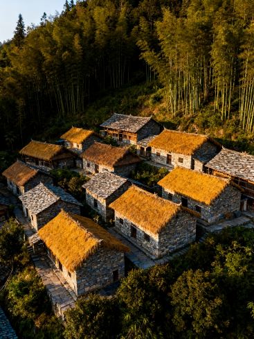 【 幽邈山水 — 桃源郷への旅 】 23℃の涼都秘境｜端午の避暑山水の旅 | Trip.com 六盤水