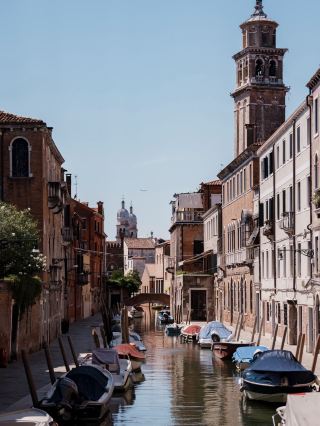 Explore France, Italy, and Switzerland in 4 days for 4k per person