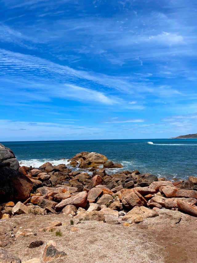 A gorgeous & romantic sightseeing beach! 😍🇦🇺