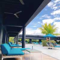 🇲🇾馬來西亞沙巴🏊🏻‍♀️🏊🏻🏊🏻‍♂️打卡拍照泳池飯店📍 Hilton Kota Kinabalu