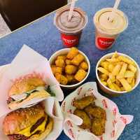W🍔W Burger 