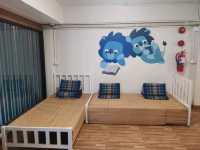 Bed-Friends Poshtel