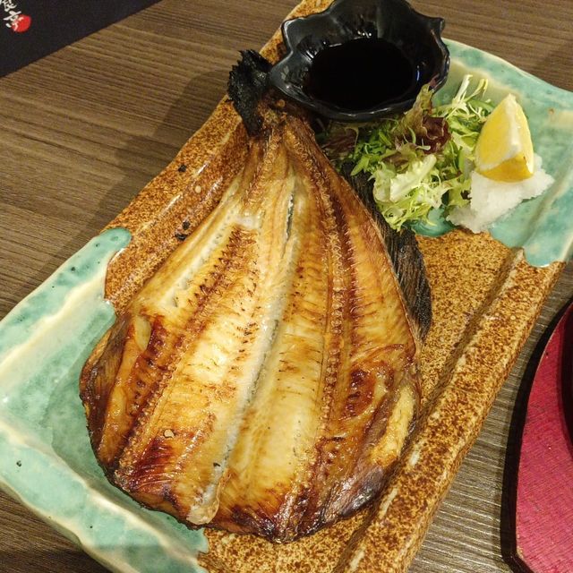 日式餐廳 ｜ 甜品好啱打卡 ｜小食種類多