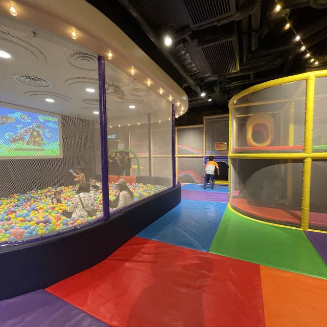 親子好去處😍城堡遊樂場🏰 任玩旋轉木馬！