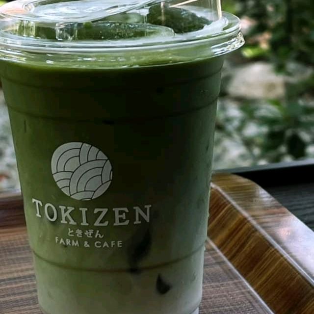คาเฟ่ ที่มีต้นไม้ร่มรื่น สไตล์ญี่ปุ่น
