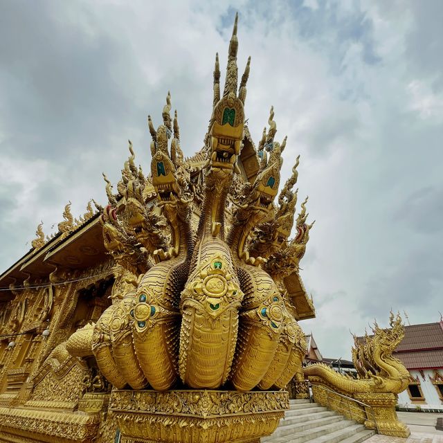 วัดทอง ของเมืองน่าน วัดศรีพันต้น🌟