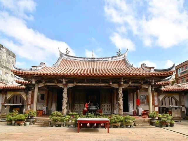 어떤 방해도 없이 오랜 시간 여유를 만끽했던 루강용산사 鹿港龍山寺