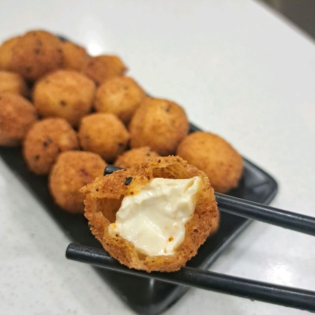 營養豐富嘅藥膳黃酒花膠雞米線