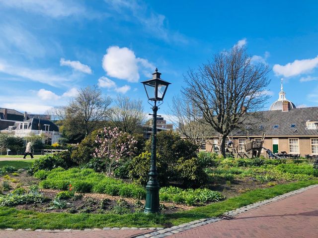 荷蘭🇳🇱萊頓公園裡的大船🚢📍Kinderspeelplaats Boot