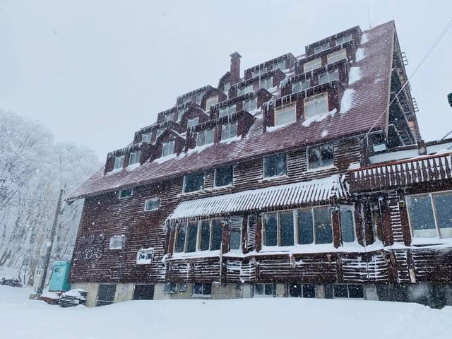 日本東北超夢幻小屋-三五郎小屋