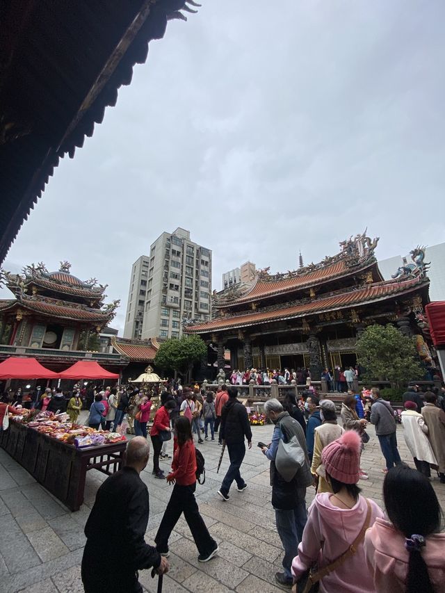 ⛩️วัดหลงซาน ไทเป
