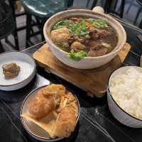 濃郁藥材味的肉骨茶