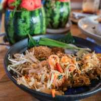 คาเฟ่พัทยา ริมหาดสุดชิค Good Old Sea Beach Cafe
