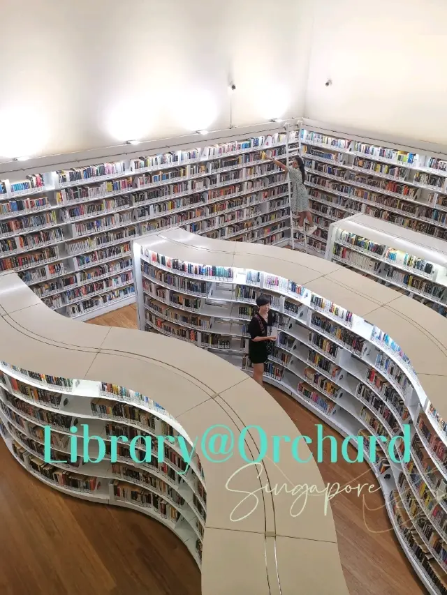 Library​@Orchard ห้องสมุดมีสไตล์ที่สิงคโปร์