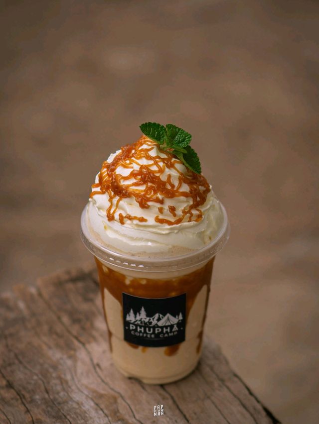 คาเฟ่ป่าสนริมอ่างเก็บน้ำห้วยท่าเคย