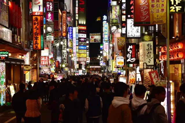 도쿄 최대 환락가 가부키초 歌舞伎町