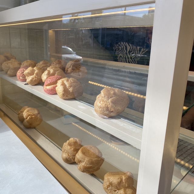 ร้านขนม ชูครีม ทานแล้วฟิน 🥧แน่นอน