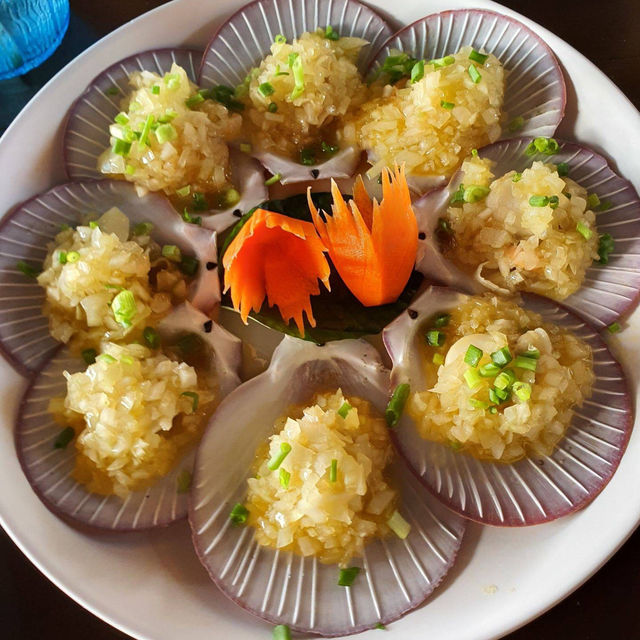 ริมผาลาภิน ร้านอาหารวิวทะเลมุมสูง