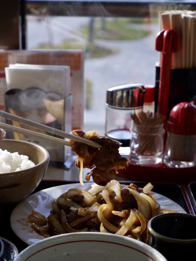 日本餐廳篇，十和田湖畔休屋吃滑蛋豬扒丼