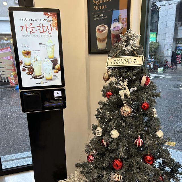アメリカーノが1+1で290円の激安カフェ☕️
