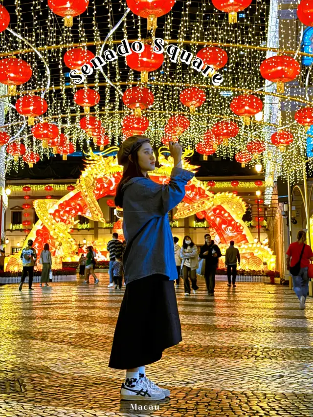 เดินเล่นชมไฟ ยามค่ำคืนที่ Senado Square,Macau