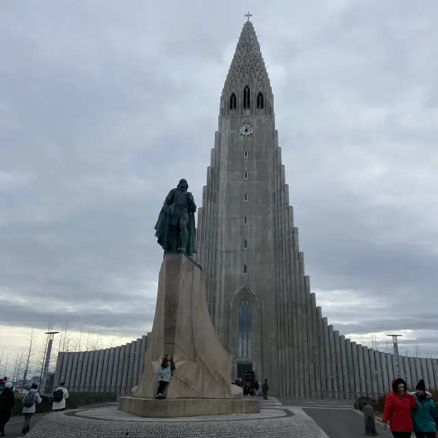 아이슬란드 레이캬비크 가장 유명한 관광지! Hallgrimskirkja 성당