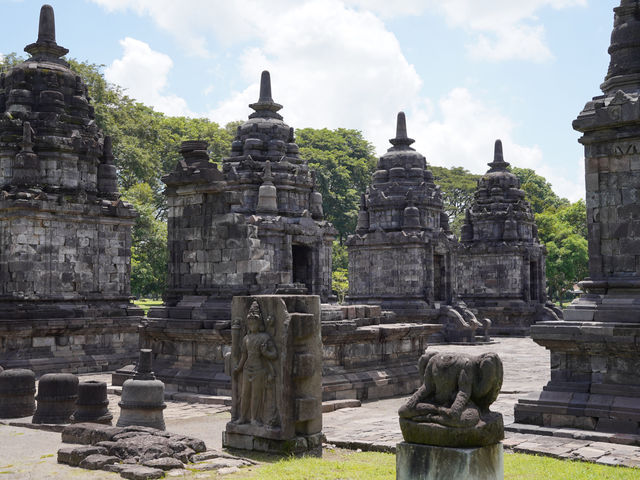 Small and Humble Candi Lumbung awaits you!