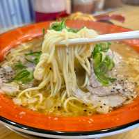 【大阪・福島】醤油or味噌ラーメンにサービスオムチャーハン「ラーメン食堂オムたす」
