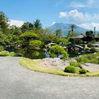 【鹿児島】桜島を臨める日本を代表する大庭園