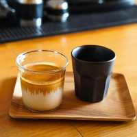 😚BLACKHILLS BKK คาเฟ่แบบ Slow Bar