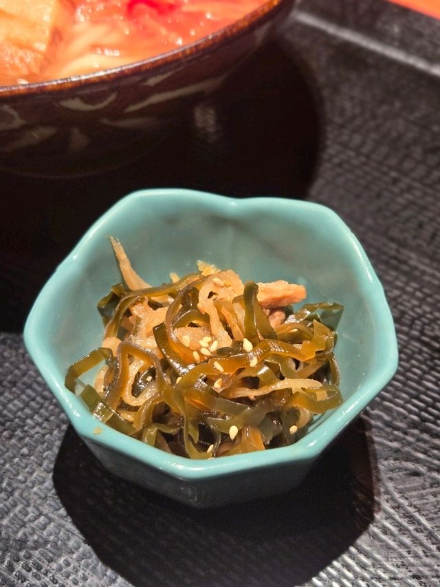 丸の内で沖縄料理ランチ