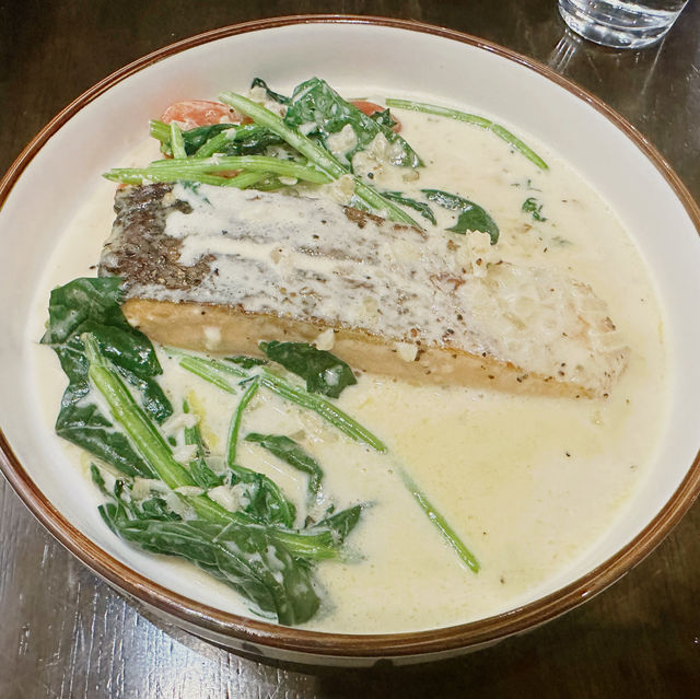 A Delightful Lunch Experience at YOLO Coffee