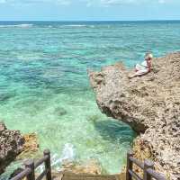 【伊良部島】透明度抜群の海に繋がる階段