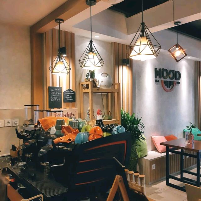 ONE OF THE COFFEE SHOPS ON JL. SABANG