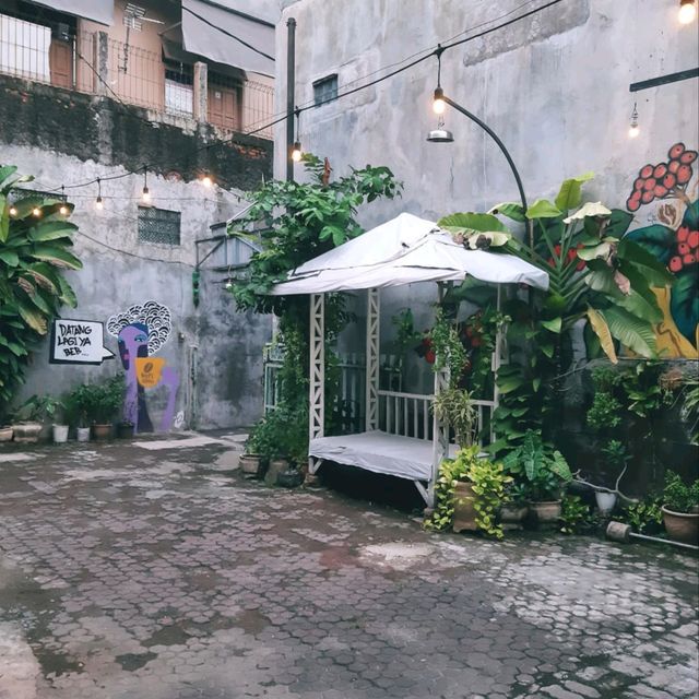 IT TURNS OUT THIS COFFEE SHOP HAS BEEN AROUND FOR 3 YEARS