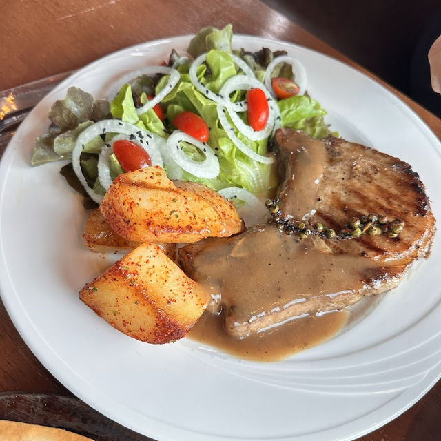KOPI HOUSE (โกปี๊ คลอง15)